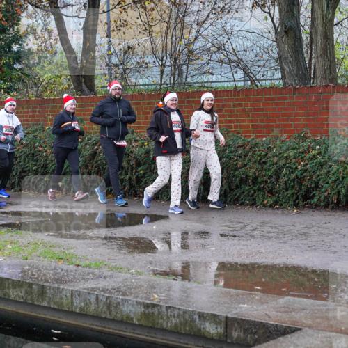07.12.2025 - St. Pauli X-Mass-Run No. 15 Michael Burmester http://msf.ph/oto/9429619 07.12.2025 09:47:55 Laufen 3588, 35, 89, 4083, 408 meine-sportfotos.de