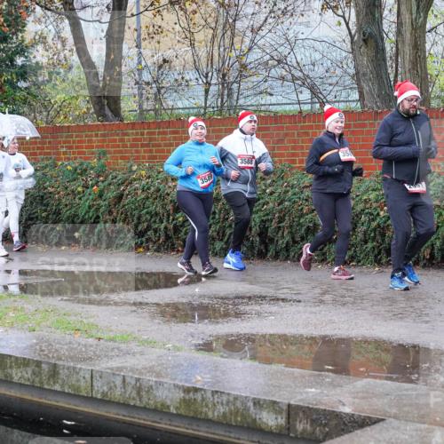 07.12.2025 - St. Pauli X-Mass-Run No. 15 Michael Burmester http://msf.ph/oto/9429627 07.12.2025 09:47:57 Laufen 3589, 3588, 358, 083 meine-sportfotos.de