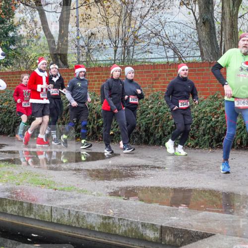 07.12.2025 - St. Pauli X-Mass-Run No. 15 Michael Burmester http://msf.ph/oto/9429644 07.12.2025 09:48:07 Laufen 383, 351, 3799, 3836, 3428, 3551, 2652, 2645, 3062 meine-sportfotos.de