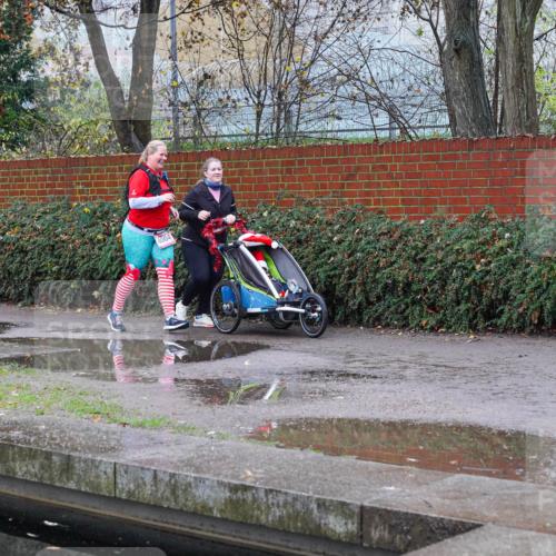 07.12.2025 - St. Pauli X-Mass-Run No. 15 Michael Burmester http://msf.ph/oto/9429672 07.12.2025 09:48:38 Laufen 4004 meine-sportfotos.de