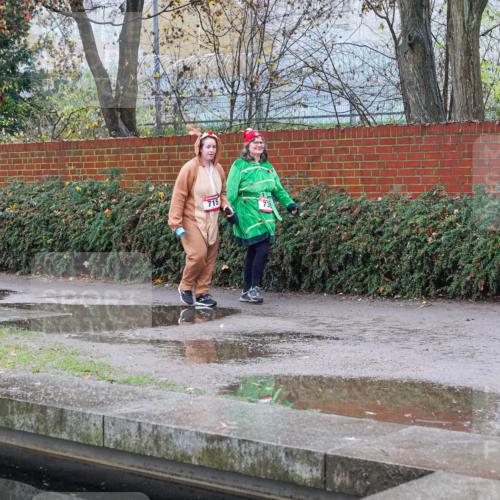 07.12.2025 - St. Pauli X-Mass-Run No. 15 Michael Burmester http://msf.ph/oto/9429705 07.12.2025 09:50:55 Laufen 715, 73 meine-sportfotos.de