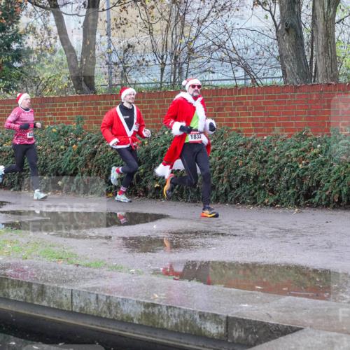 07.12.2025 - St. Pauli X-Mass-Run No. 15 Michael Burmester http://msf.ph/oto/9429759 07.12.2025 09:57:52 Laufen 1833 meine-sportfotos.de