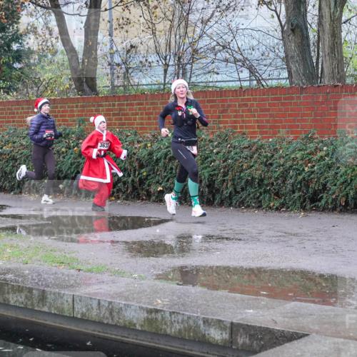 07.12.2025 - St. Pauli X-Mass-Run No. 15 Michael Burmester http://msf.ph/oto/9429801 07.12.2025 09:59:03 Laufen 08, 3633 meine-sportfotos.de
