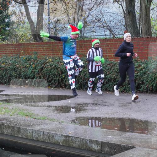 07.12.2025 - St. Pauli X-Mass-Run No. 15 Michael Burmester http://msf.ph/oto/9429892 07.12.2025 10:00:27 Laufen 2631 meine-sportfotos.de