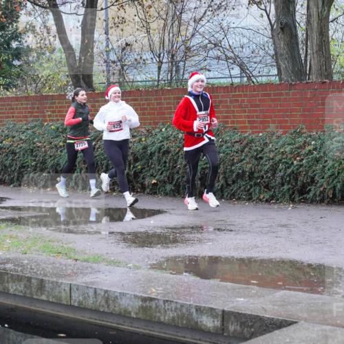 07.12.2025 - St. Pauli X-Mass-Run No. 15 Michael Burmester http://msf.ph/oto/9429895 07.12.2025 10:00:30 Laufen 2725, 925, 2952 meine-sportfotos.de
