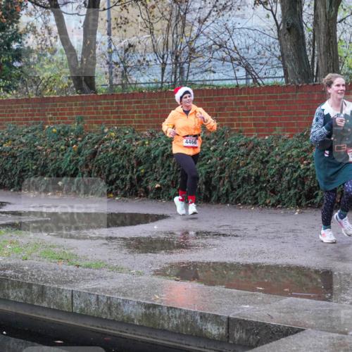 07.12.2025 - St. Pauli X-Mass-Run No. 15 Michael Burmester http://msf.ph/oto/9429909 07.12.2025 10:00:36 Laufen 4466 meine-sportfotos.de
