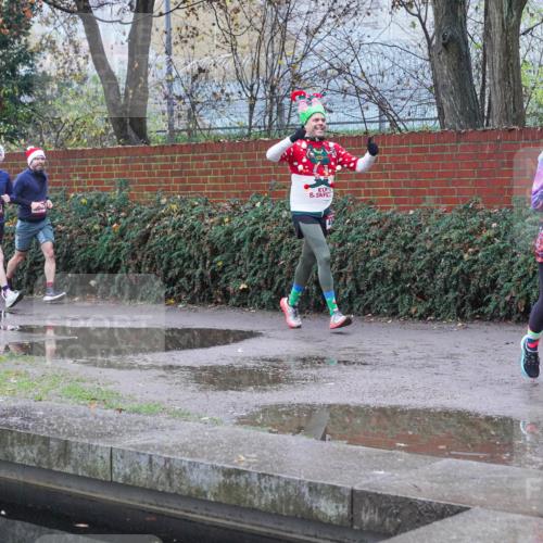 07.12.2025 - St. Pauli X-Mass-Run No. 15 Michael Burmester http://msf.ph/oto/9429919 07.12.2025 10:00:44 Laufen 2891, 4524 meine-sportfotos.de