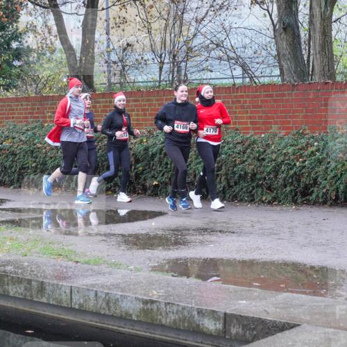 07.12.2025 - St. Pauli X-Mass-Run No. 15 Michael Burmester http://msf.ph/oto/9429946 07.12.2025 10:01:10 Laufen 73, 4169, 4170 meine-sportfotos.de