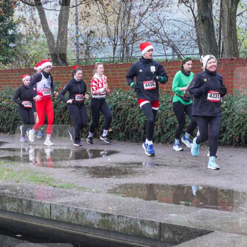 07.12.2025 - St. Pauli X-Mass-Run No. 15 Michael Burmester http://msf.ph/oto/9429956 07.12.2025 10:01:15 Laufen 359, 438, 4356, 2565, 4436, 4331 meine-sportfotos.de