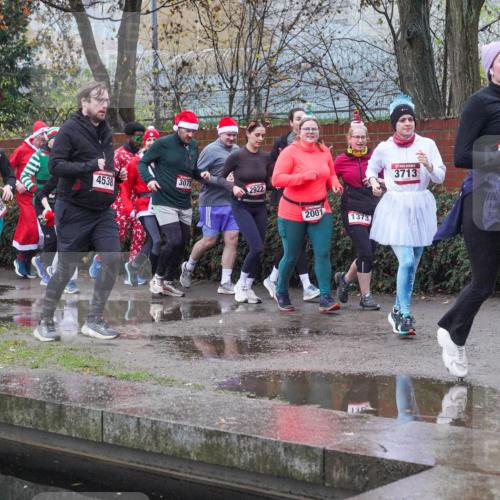 07.12.2025 - St. Pauli X-Mass-Run No. 15 Michael Burmester http://msf.ph/oto/9430139 07.12.2025 10:04:17 Laufen 4538, 3078, 2922, 2001, 1373, 3713, 4 meine-sportfotos.de