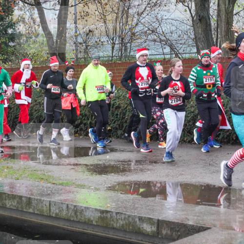 07.12.2025 - St. Pauli X-Mass-Run No. 15 Michael Burmester http://msf.ph/oto/9430141 07.12.2025 10:04:19 Laufen 404, 4450, 4542, 2106, 4449, 603, 535, 388, 2104, 2191, 78, 26 meine-sportfotos.de