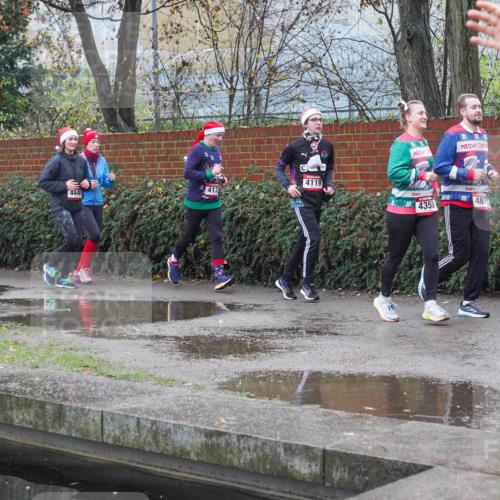07.12.2025 - St. Pauli X-Mass-Run No. 15 Michael Burmester http://msf.ph/oto/9430144 07.12.2025 10:04:25 Laufen 4448, 4446, 412, 4119, 4350, 4875 meine-sportfotos.de