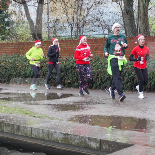 07.12.2025 - St. Pauli X-Mass-Run No. 15 Michael Burmester http://msf.ph/oto/9430153 07.12.2025 10:04:37 Laufen 387, 22, 369 meine-sportfotos.de