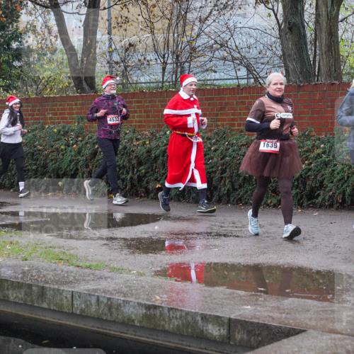 07.12.2025 - St. Pauli X-Mass-Run No. 15 Michael Burmester http://msf.ph/oto/9430156 07.12.2025 10:04:42 Laufen 4531, 4135, 4532, 1639, 368 meine-sportfotos.de
