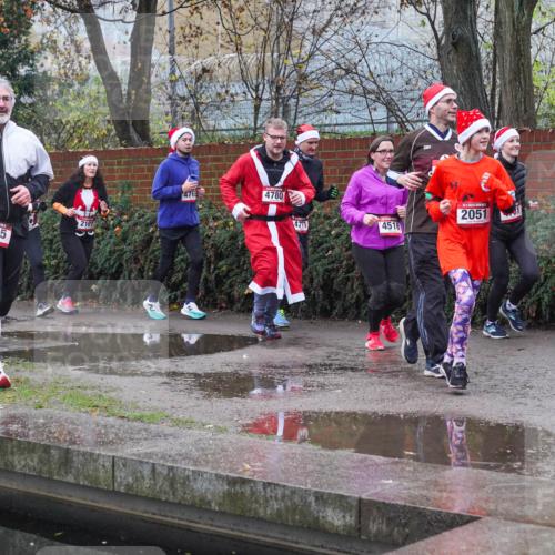 07.12.2025 - St. Pauli X-Mass-Run No. 15 Michael Burmester http://msf.ph/oto/9430172 07.12.2025 10:05:00 Laufen 4766, 4515, 4765, 4780, 2101, 4711, 4516, 2051, 4512 meine-sportfotos.de