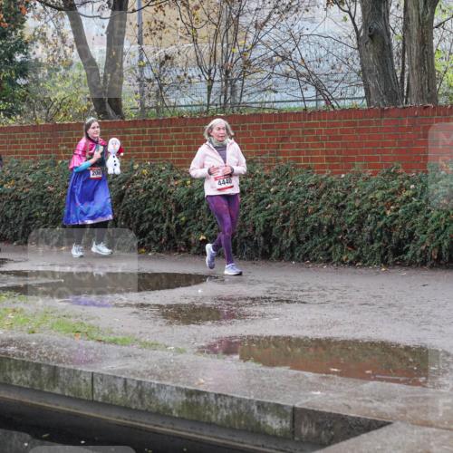 07.12.2025 - St. Pauli X-Mass-Run No. 15 Michael Burmester http://msf.ph/oto/9430174 07.12.2025 10:05:04 Laufen 202, 1538, 2060, 4440 meine-sportfotos.de