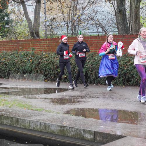 07.12.2025 - St. Pauli X-Mass-Run No. 15 Michael Burmester http://msf.ph/oto/9430176 07.12.2025 10:05:06 Laufen 2029, 1538, 2060, 4440 meine-sportfotos.de