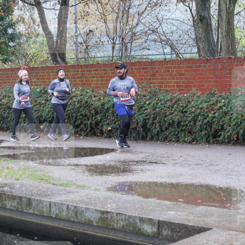 07.12.2025 - St. Pauli X-Mass-Run No. 15 Michael Burmester http://msf.ph/oto/9430189 07.12.2025 10:05:35 Laufen 4467, 4690, 4693 meine-sportfotos.de