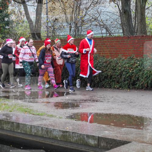 07.12.2025 - St. Pauli X-Mass-Run No. 15 Michael Burmester http://msf.ph/oto/9430195 07.12.2025 10:05:44 Laufen 4126, 4037, 3792, 3224, 4331, 533, 4336, 407, 3517 meine-sportfotos.de