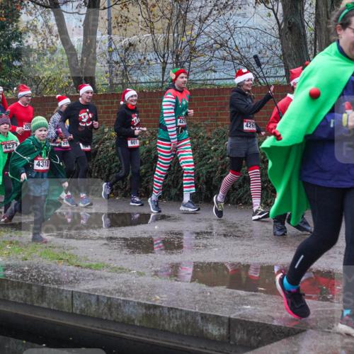 07.12.2025 - St. Pauli X-Mass-Run No. 15 Michael Burmester http://msf.ph/oto/9430212 07.12.2025 10:06:12 Laufen 285, 122, 4277, 4310, 291, 601, 426, 76 meine-sportfotos.de