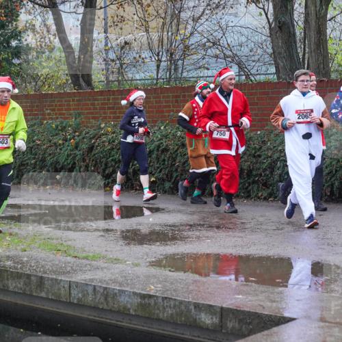 07.12.2025 - St. Pauli X-Mass-Run No. 15 Michael Burmester http://msf.ph/oto/9430219 07.12.2025 10:06:22 Laufen 750, 1095, 503, 2065, 4519 meine-sportfotos.de