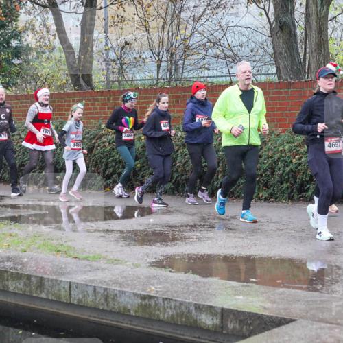 07.12.2025 - St. Pauli X-Mass-Run No. 15 Michael Burmester http://msf.ph/oto/9430235 07.12.2025 10:06:51 Laufen 3470, 4848, 1677, 3469, 3468, 48, 4707, 4697 meine-sportfotos.de