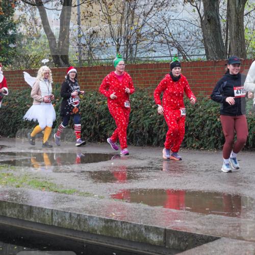 07.12.2025 - St. Pauli X-Mass-Run No. 15 Michael Burmester http://msf.ph/oto/9430242 07.12.2025 10:07:01 Laufen 3218, 3377, 30, 4705, 1075, 46 meine-sportfotos.de