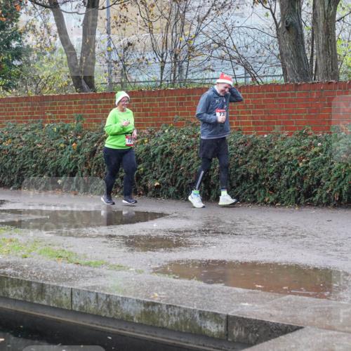 07.12.2025 - St. Pauli X-Mass-Run No. 15 Michael Burmester http://msf.ph/oto/9430256 07.12.2025 10:08:00 Laufen 735 meine-sportfotos.de
