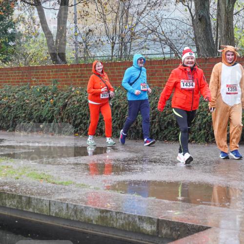 07.12.2025 - St. Pauli X-Mass-Run No. 15 Michael Burmester http://msf.ph/oto/9430270 07.12.2025 10:10:12 Laufen 1434, 262, 1358, 2622 meine-sportfotos.de