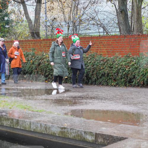 07.12.2025 - St. Pauli X-Mass-Run No. 15 Michael Burmester http://msf.ph/oto/9430274 07.12.2025 10:12:18 Laufen 453, 4535 meine-sportfotos.de