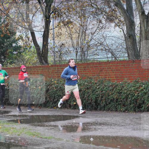 07.12.2025 - St. Pauli X-Mass-Run No. 15 Michael Burmester http://msf.ph/oto/9430328 07.12.2025 10:20:48 Laufen 3244, 2943, 2489 meine-sportfotos.de
