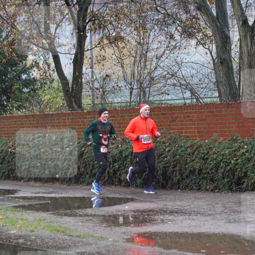 07.12.2025 - St. Pauli X-Mass-Run No. 15 Michael Burmester http://msf.ph/oto/9430339 07.12.2025 10:21:14 Laufen 717, 4597 meine-sportfotos.de