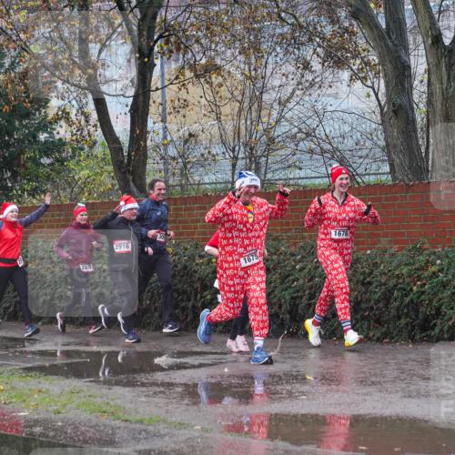 07.12.2025 - St. Pauli X-Mass-Run No. 15 Michael Burmester http://msf.ph/oto/9430345 07.12.2025 10:21:33 Laufen 4211, 2828, 2828, 2916, 1676, 1675 meine-sportfotos.de