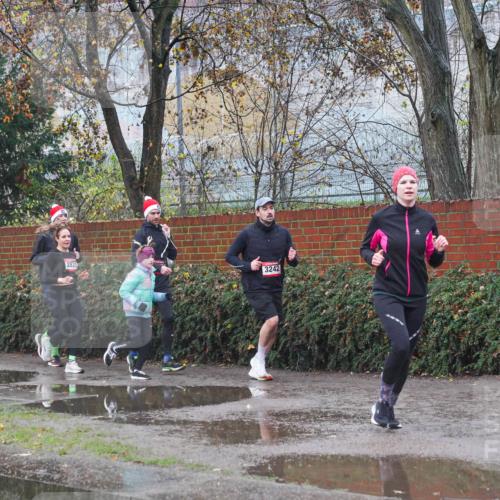 07.12.2025 - St. Pauli X-Mass-Run No. 15 Michael Burmester http://msf.ph/oto/9430388 07.12.2025 10:22:36 Laufen 2831, 3242, 2058 meine-sportfotos.de