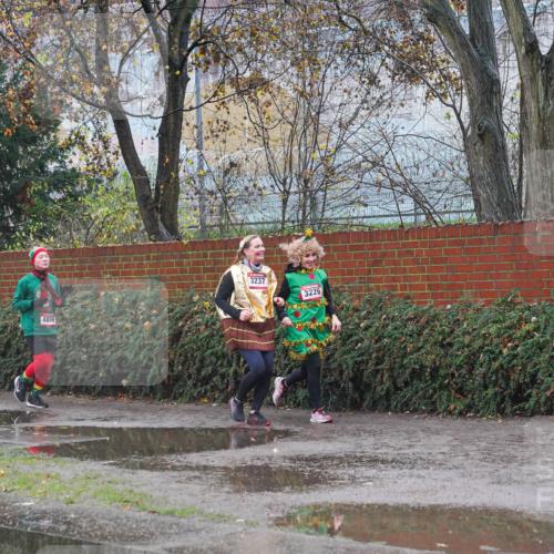 07.12.2025 - St. Pauli X-Mass-Run No. 15 Michael Burmester http://msf.ph/oto/9430392 07.12.2025 10:22:41 Laufen 519, 4856, 3237, 3226 meine-sportfotos.de