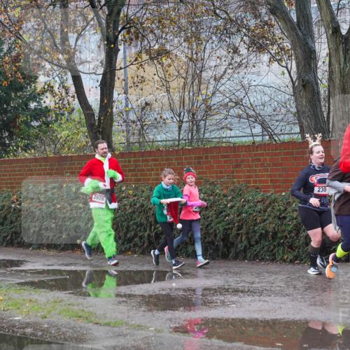 07.12.2025 - St. Pauli X-Mass-Run No. 15 Michael Burmester http://msf.ph/oto/9430406 07.12.2025 10:22:57 Laufen 2926, 230 meine-sportfotos.de
