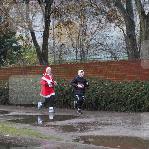 07.12.2025 - St. Pauli X-Mass-Run No. 15 Michael Burmester http://msf.ph/oto/9430408 07.12.2025 10:23:01 Laufen 379, 292 meine-sportfotos.de