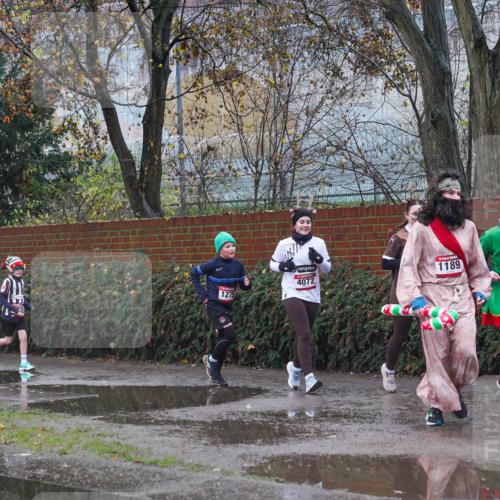07.12.2025 - St. Pauli X-Mass-Run No. 15 Michael Burmester http://msf.ph/oto/9430419 07.12.2025 10:23:19 Laufen 1948, 485, 1275, 4072, 1189, 1188, 195 meine-sportfotos.de