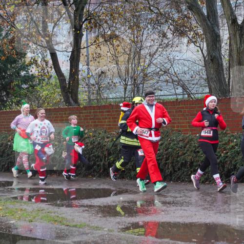 07.12.2025 - St. Pauli X-Mass-Run No. 15 Michael Burmester http://msf.ph/oto/9430424 07.12.2025 10:23:23 Laufen 272, 2356, 235, 59, 1948, 2535 meine-sportfotos.de