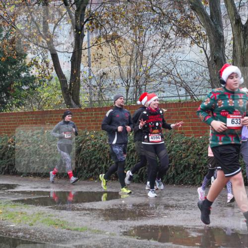 07.12.2025 - St. Pauli X-Mass-Run No. 15 Michael Burmester http://msf.ph/oto/9430431 07.12.2025 10:23:28 Laufen 455, 633, 2647, 4594, 2950 meine-sportfotos.de