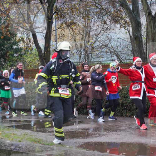 07.12.2025 - St. Pauli X-Mass-Run No. 15 Michael Burmester http://msf.ph/oto/9430455 07.12.2025 10:24:01 Laufen 485, 2594, 4876, 571, 290, 38, 1875, 1872 meine-sportfotos.de