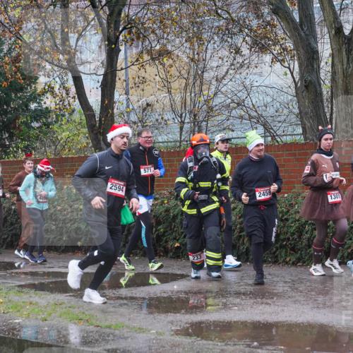 07.12.2025 - St. Pauli X-Mass-Run No. 15 Michael Burmester http://msf.ph/oto/9430458 07.12.2025 10:24:03 Laufen 1019, 1242, 4855, 2594, 571, 233, 2459, 1301, 38 meine-sportfotos.de
