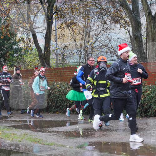 07.12.2025 - St. Pauli X-Mass-Run No. 15 Michael Burmester http://msf.ph/oto/9430459 07.12.2025 10:24:03 Laufen 2357, 1019, 59, 1242, 4855, 259, 2459, 130, 38 meine-sportfotos.de