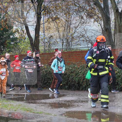 07.12.2025 - St. Pauli X-Mass-Run No. 15 Michael Burmester http://msf.ph/oto/9430461 07.12.2025 10:24:04 Laufen 4088, 416, 3381, 3041, 019, 2359, 4855, 233, 2459 meine-sportfotos.de