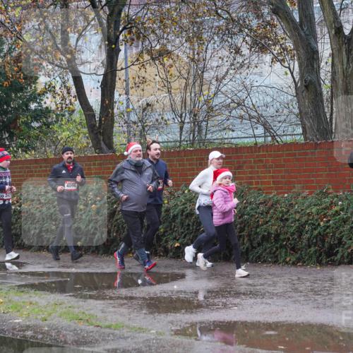 07.12.2025 - St. Pauli X-Mass-Run No. 15 Michael Burmester http://msf.ph/oto/9430477 07.12.2025 10:24:16 Laufen 2421, 4096 meine-sportfotos.de