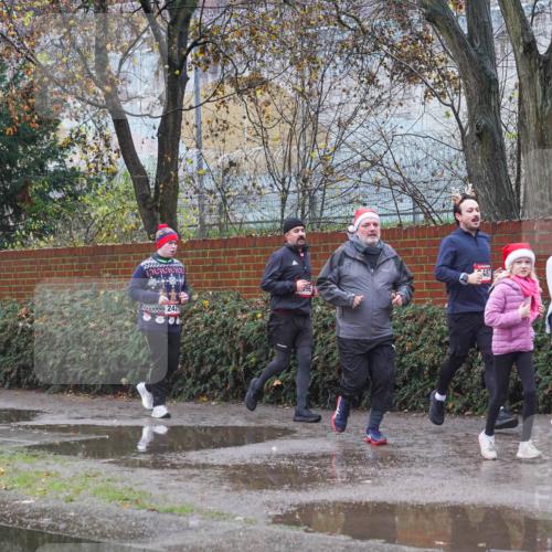 07.12.2025 - St. Pauli X-Mass-Run No. 15 Michael Burmester http://msf.ph/oto/9430478 07.12.2025 10:24:18 Laufen 2421, 487 meine-sportfotos.de