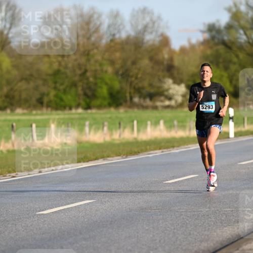 12.04.2026 - 45. Internationalen Wilhelmsburger Insellauf Dr. Thomas Lammeyer http://msf.ph/oto/9430494 12.04.2026 09:06:42 Laufen 5293 meine-sportfotos.de