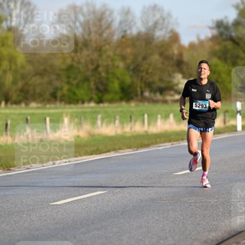 12.04.2026 - 45. Internationalen Wilhelmsburger Insellauf Dr. Thomas Lammeyer http://msf.ph/oto/9430496 12.04.2026 09:06:42 Laufen 5293 meine-sportfotos.de