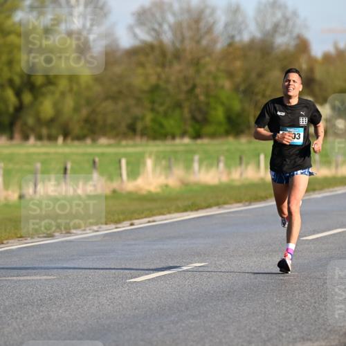 12.04.2026 - 45. Internationalen Wilhelmsburger Insellauf Dr. Thomas Lammeyer http://msf.ph/oto/9430500 12.04.2026 09:06:43 Laufen 33 meine-sportfotos.de