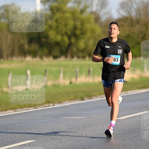 12.04.2026 - 45. Internationalen Wilhelmsburger Insellauf Dr. Thomas Lammeyer http://msf.ph/oto/9430510 12.04.2026 09:06:44 Laufen 93 meine-sportfotos.de